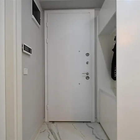 Apartment 0017 White Sail Cozy 1-bedroom Steps From Yekta Mall In Mahmutlar, Alanya